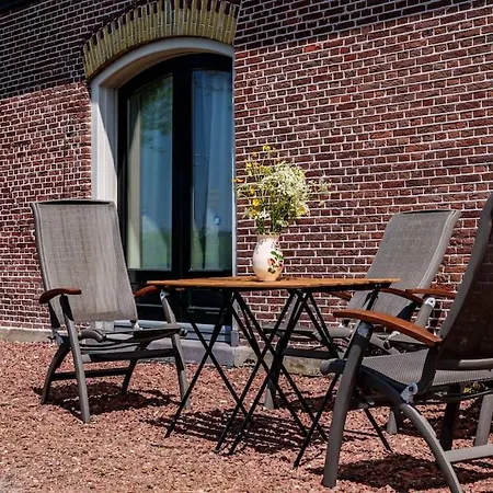 Avondzon In Romantische Stolpboerderij * Warmenhuizen